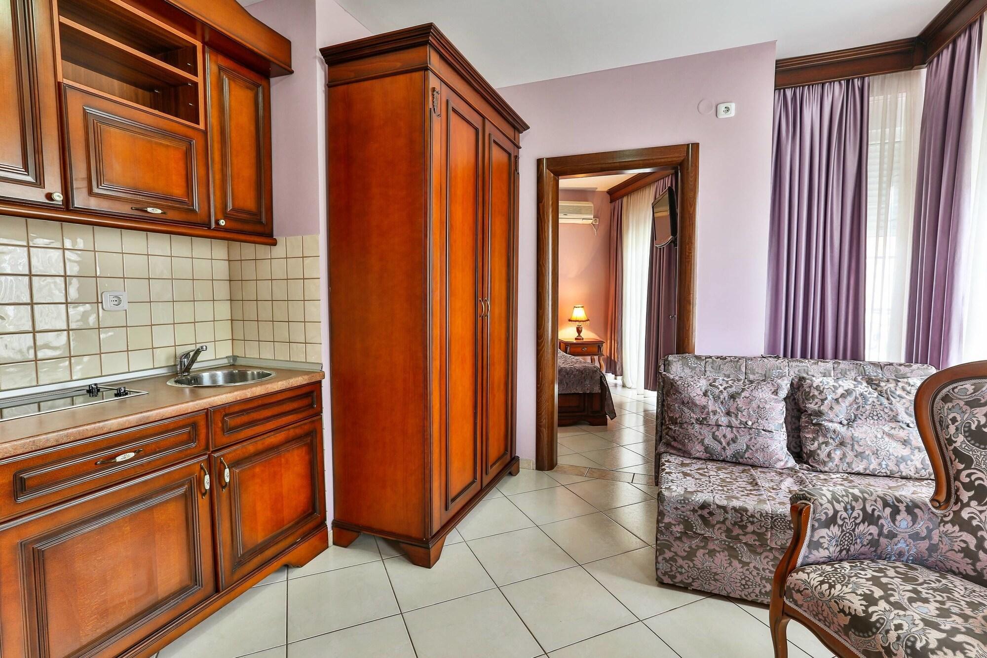 Villa Imperija Guesthouse بودفا المظهر الخارجي الصورة