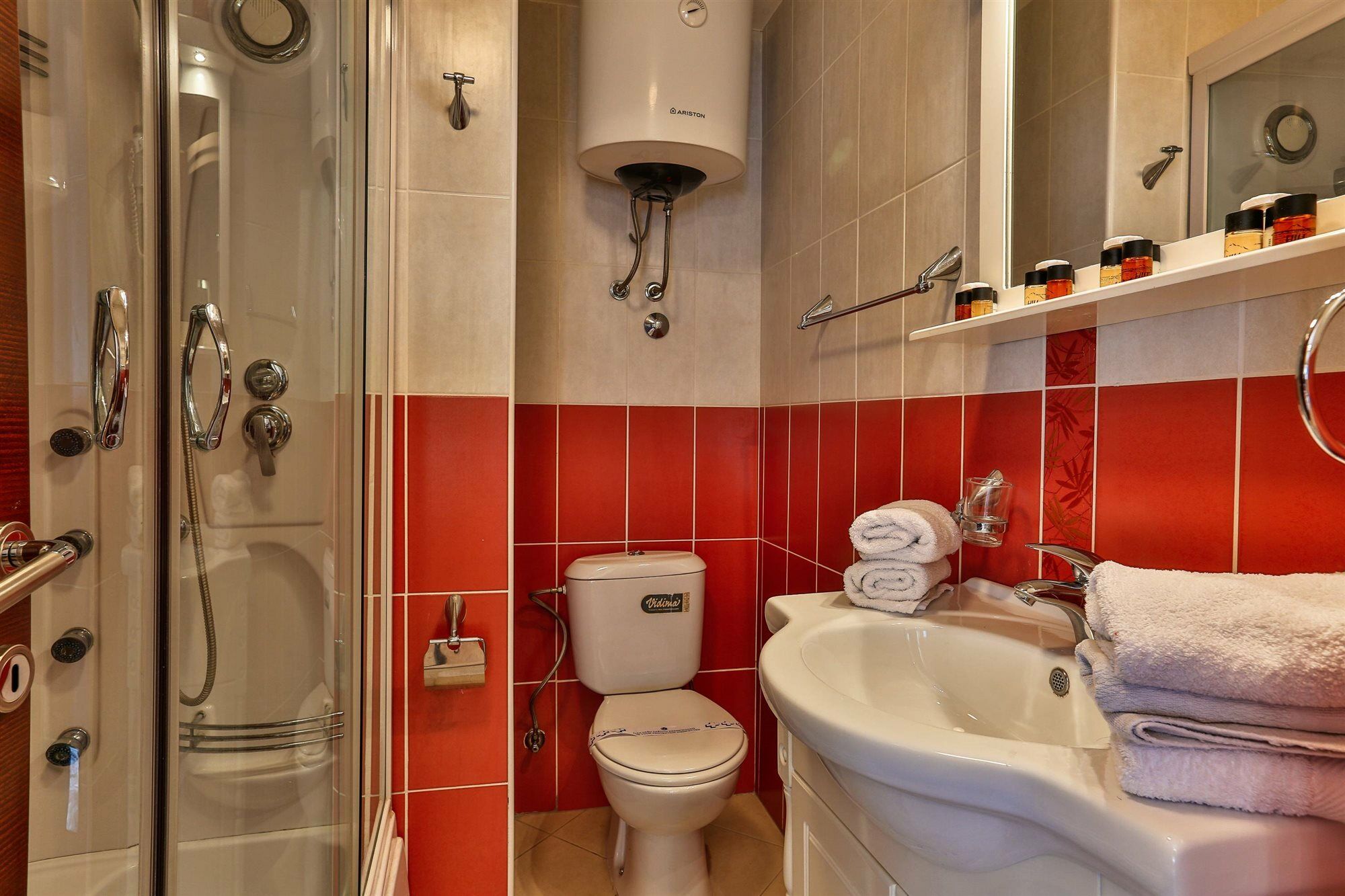 Villa Imperija Guesthouse بودفا المظهر الخارجي الصورة